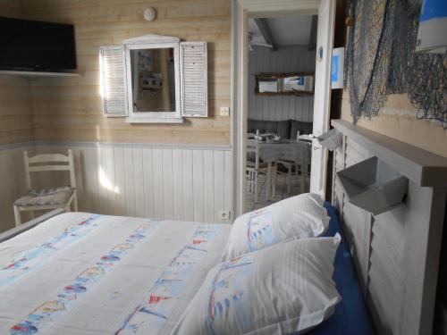 ILE DE RE, LA DANAE avec VELOS, WIFI, COIN CUISINE, LINGE, PARKING gratuit