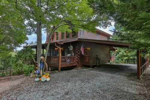 Chateau Relaxeau Breathtaking Spacious Mountain Home on Paved Road - image 5