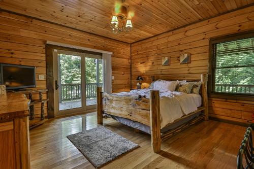 Chateau Relaxeau Breathtaking Spacious Mountain Home on Paved Road - image 14
