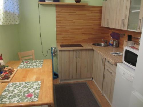 Tanuma Apartment - main image
