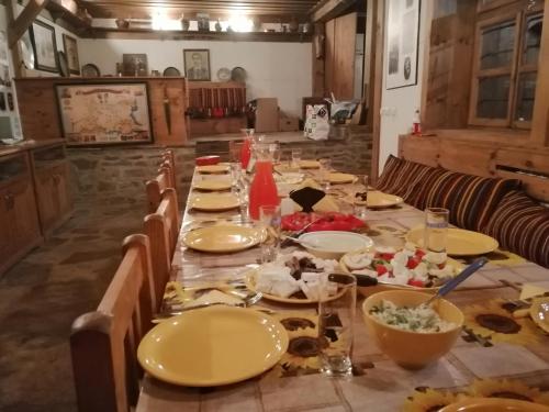 Létesítmények, Къща за гости Кануш войвода (Къща за гости Кануш воивода) in Kovachevitsa