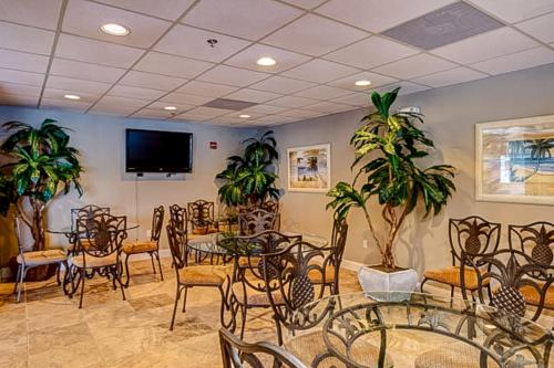 Tidewater Beach Resort 712 - image 3