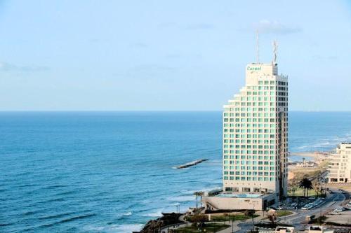 Blue in the sea Netanya