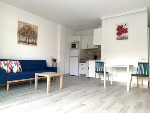 Calm, Cosy and Bright apartment renovated in playa del ingles- WiFi free, Playa del Inglés (zdjęcie 2)