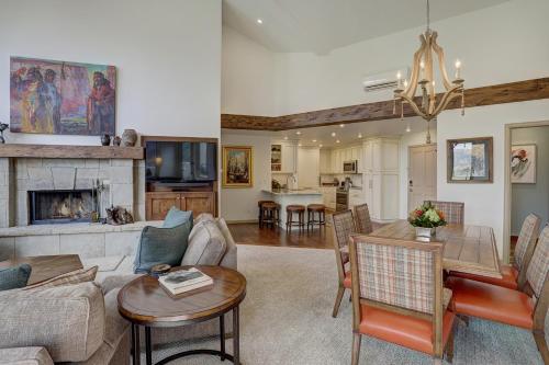 2Br Condo In The Seasons At Arrowhead- Vaulted Ceilings Condo in Edwards, USA
