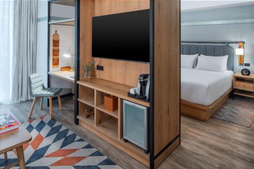 room detail thumbnail 1