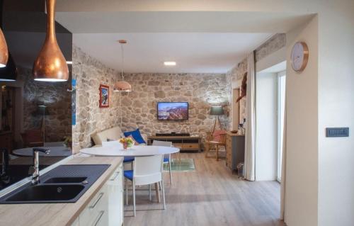 Holiday home Tanja - with pool - image 12