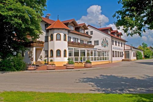 B&B Baindlkirch - Hotel Zum Fischerwirt - Bed and Breakfast Baindlkirch