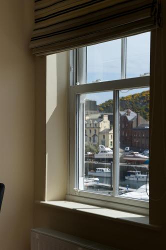 Waterfront Apartments - image 8