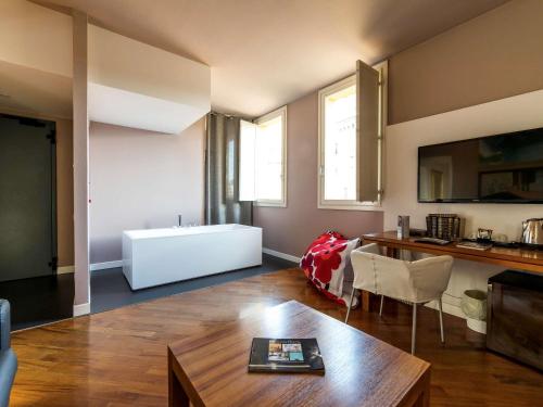 Mercure Ferrara Hotel - main image