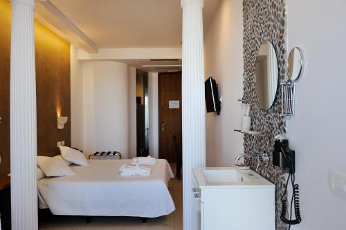 Gabbeach Hotel