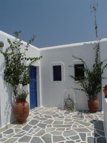 Ragoussis House - image 5
