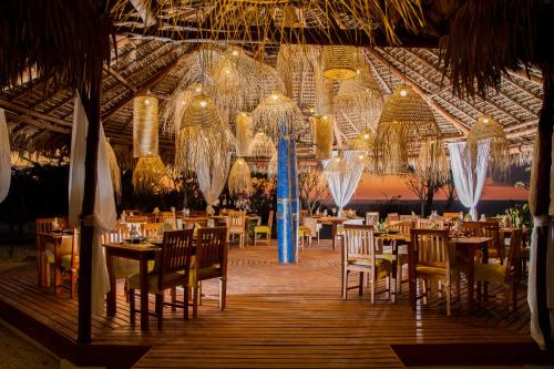 Ресторан, Antsanitia resort in Majunga