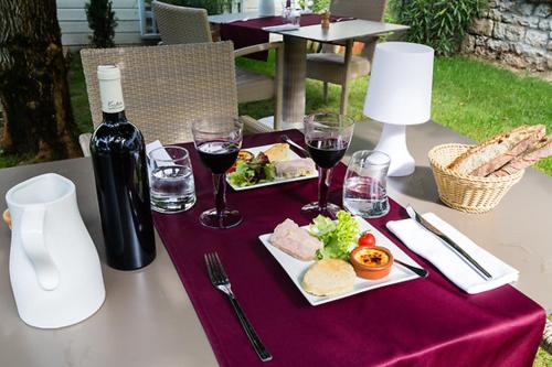 Logis Hotel Grangier - 식음료(F&B)
