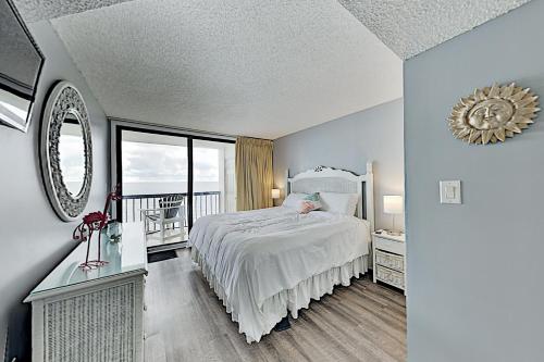 Oceanview Escape - Indoor & Outdoor Pool Hot Tubs condo - image 8