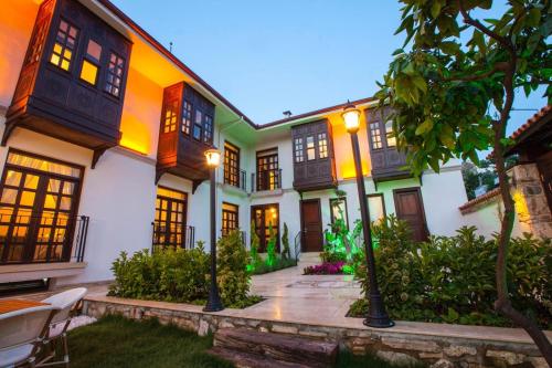 Livia Garden Hotel - image 12