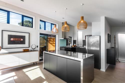 Taonga with Sea Views by Waiheke Unlimited, Oneroa (foto 10)