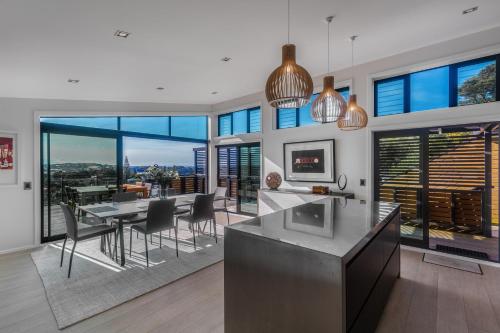 Taonga with Sea Views by Waiheke Unlimited, Oneroa (foto 8)