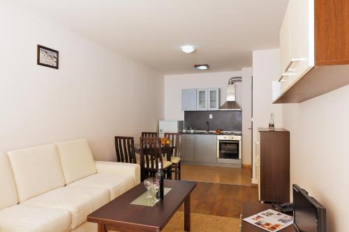 Forest Nook Aparthotel - image 8