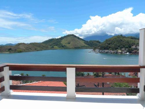 Casa em Angra dos Reis no Paraíso do Condomínio do Engenho