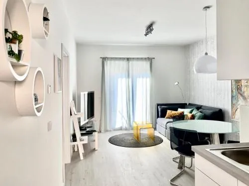 modernes Apartment, Terrasse und Garten am Lilienthalpark im Südwesten Berlins in Berlin, Deutschland