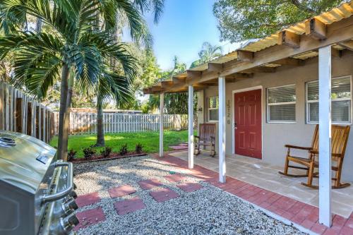 The Cottage in The Oaks - By Avi in Fort Lauderdale, USA