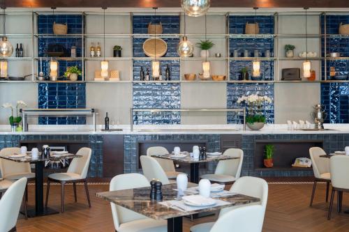 Jumeirah Living Marina Gate, Dubai (foto 2)