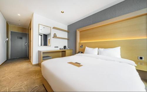 Standard Double Room without View