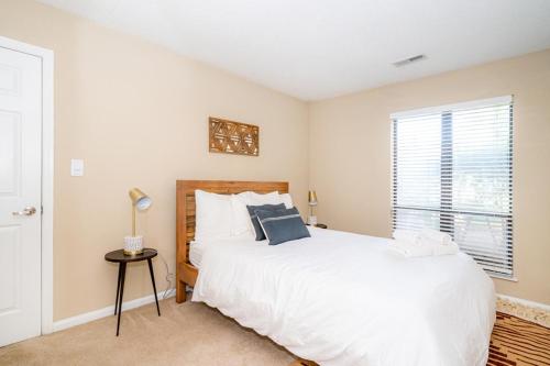 Viagem - Charlotte - Bright 2BR W/Gym+Pool+Parking