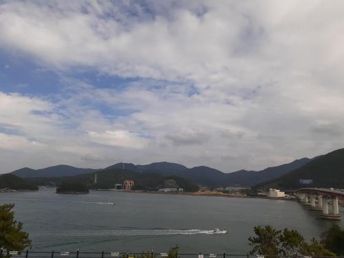 Tongyeong Bridge Hotel 