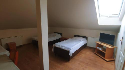 Hotel E7 - image 13