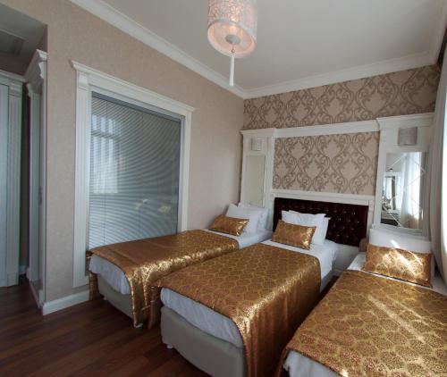 Standard Triple Room image 5