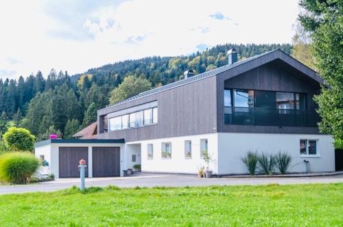 Zum Hirschberg