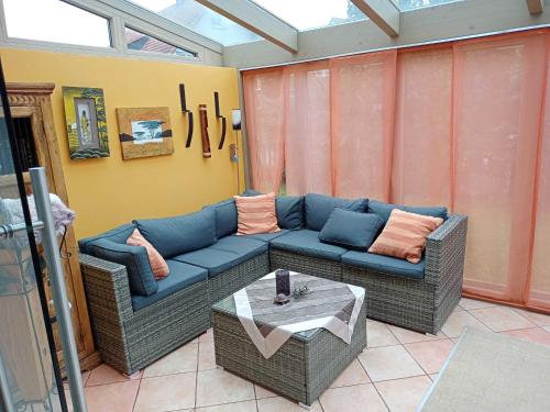 Ferienhaus mit Poolhalle und Sauna - image 5