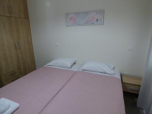  Natashas Apartments in Ýpsos
