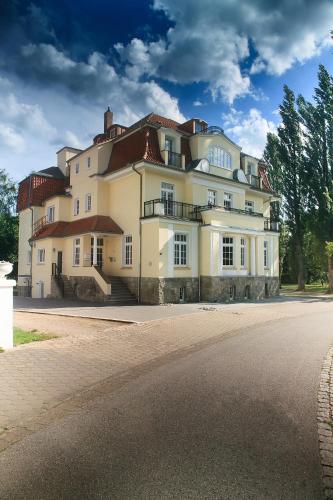 Hotel Dirks am Schloss 2