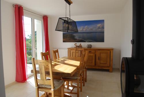 Ty Armor, calme, terrasse vue mer, proche GR34 gîte à louer Kernenez