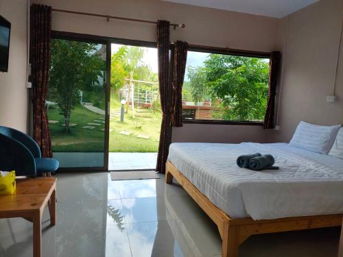 Baan Mai Hom Resort Suan Phueng