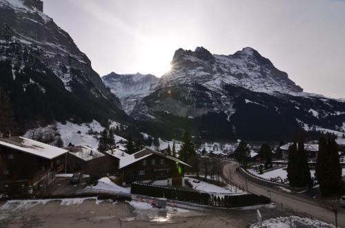 Gemütliche Wohnung mit Eigerblick