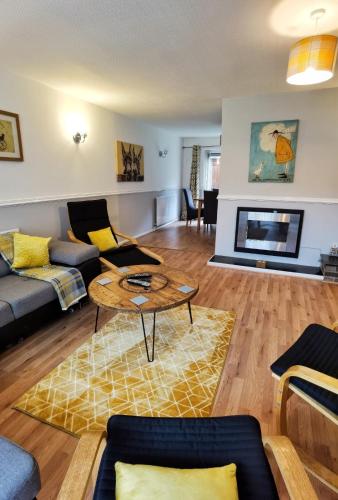 The Paddocks Huge House available for guests and contractors WiFi Parking gîte à louer Hucknall Torkard