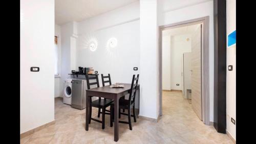 San Giovanni Flat near to Colosseo, Roma (foto 9)