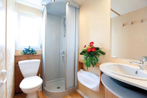2 bedrooms, 4 beds