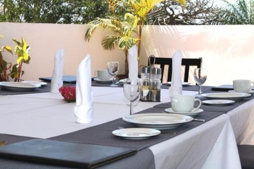 WaveCrest Luxury Boutique Apartments