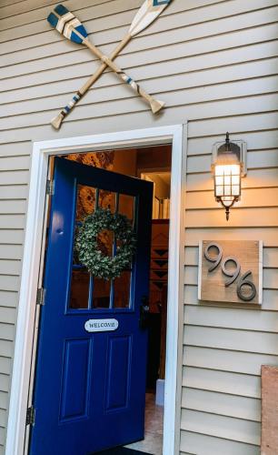 Buitenkant, Indoor Pool, Firepit, Self Check-in, BBQ, FREE Amenities, KING Bed, Full Kitchen in Clarks Summit