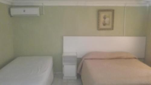 Vic na Reg Guesthouse