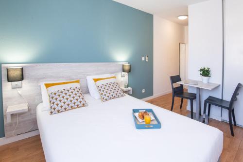 Comfort Aparthotel Aix Le Tholonet in แอ-ซอง-โพรว็องซ์