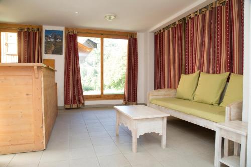 Résidence Odalys Les Chalets de l'Arvan II - image 8