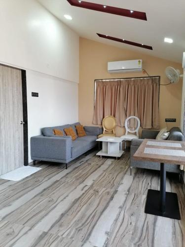 Pooja Villa Suites-Rooms and Pool, Igatpuri