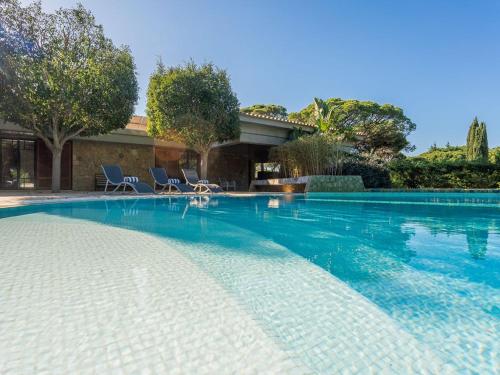 Villa Vilamoura Lux A Luxury 5 Bedroom Villa A Great Location gîte à louer Cerro de Alfeição