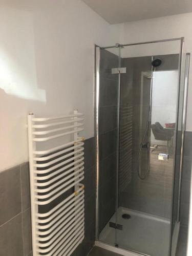 Zuhanyzó, Bungalow am Donaupark in Westheim